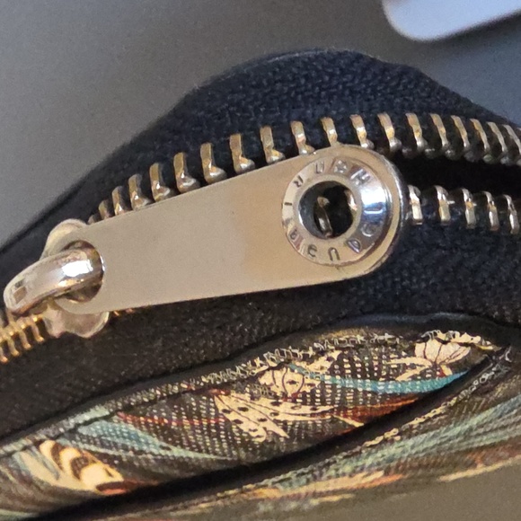 HENRI BENDEL NEW YORK West 57 Tropical Birds Zip Around Wallet - Picture 3 of 16